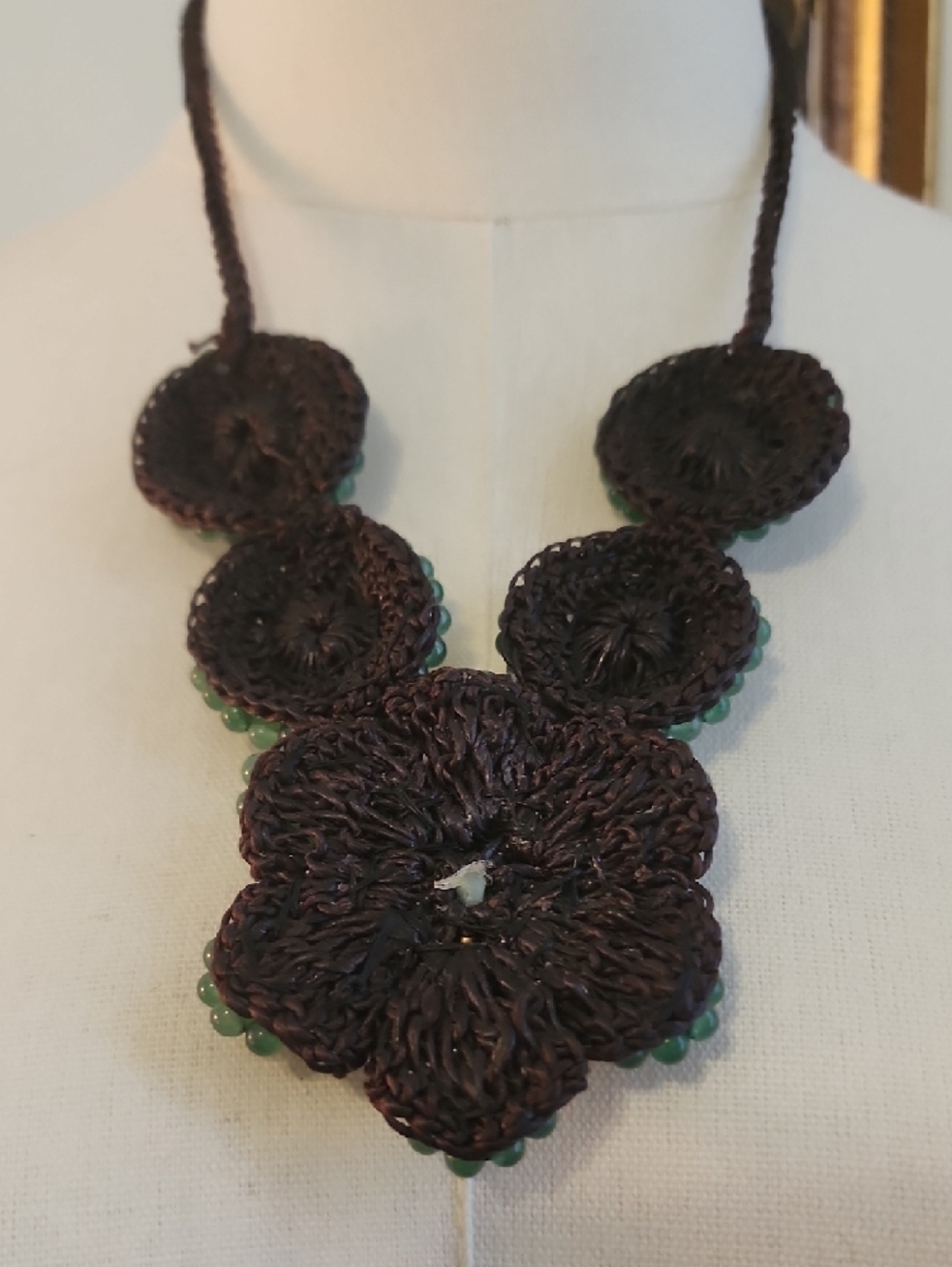 Green Beaded Statement Necklace Floral Cluster Bib Braided Cord - Picture 10 of 10